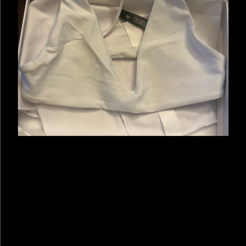 NWT M White V-Neck swim suit top (unpadded)